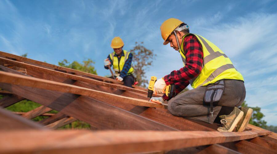 Professional Flat Roofing Installation services in Norman, IN